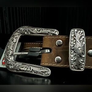 Nocona Belt Co. Brown Genuine Leather Belt w Large Rhinestone Buckle NWT Sz M